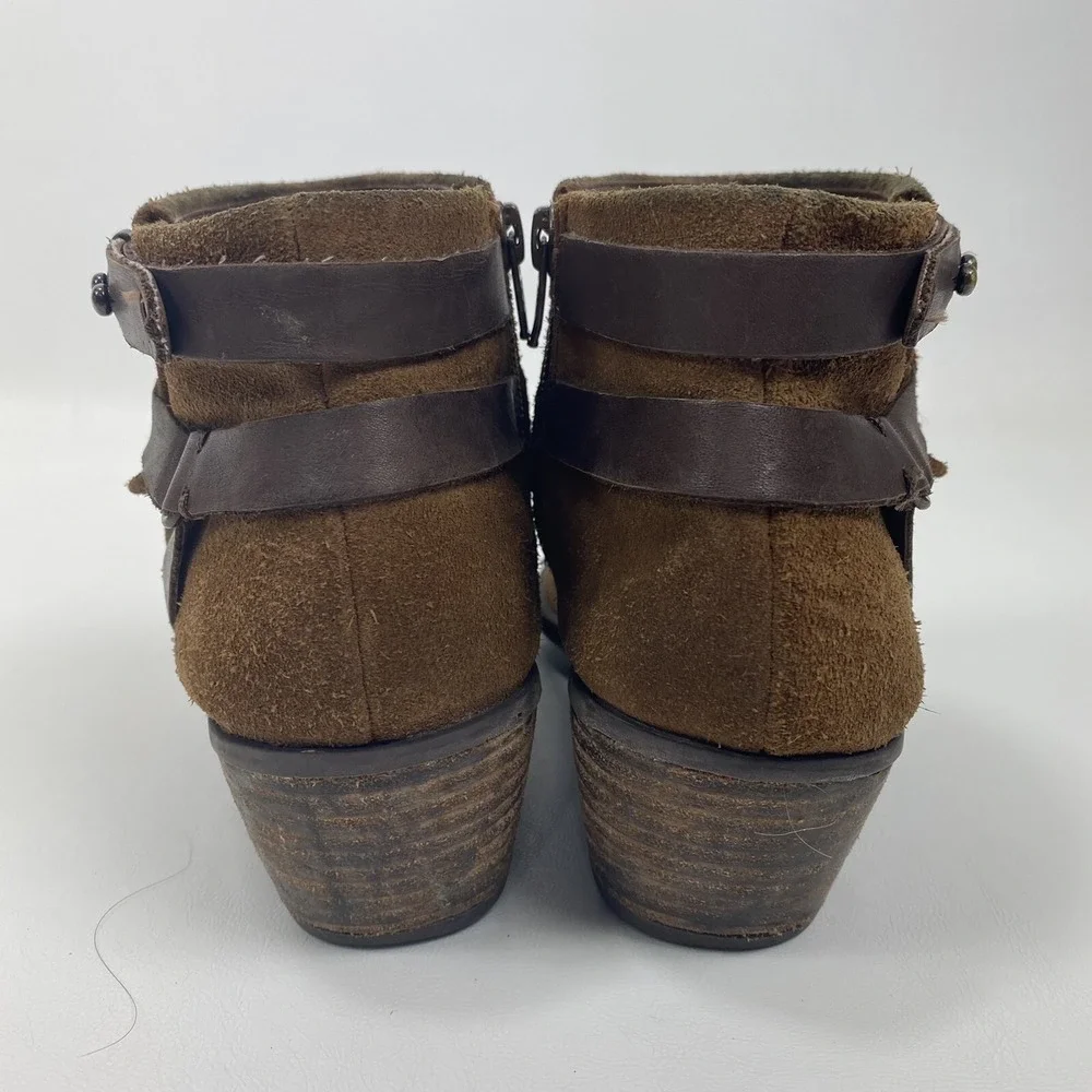 Clarks Collection Brown‎ Suede Ankle Booties Size 8 Side Zip 1.5